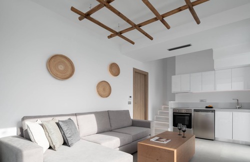 Hersonissos Centre Villa | Zen Wind Luxury Villa, an Iconic Escape