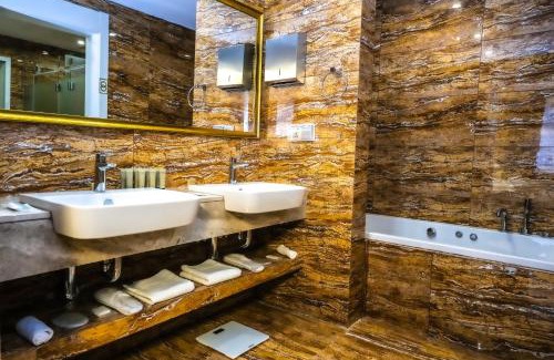 Abī al Khaşīb Hotel | Zenat AL- Hayat Basra Hotel