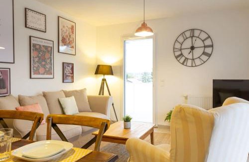 Saint-Julien-en-Genevois Apartment | ZenBNB - ROYAL - 2 Chambres - 4 Pers - WiFI - Balcon - Parking