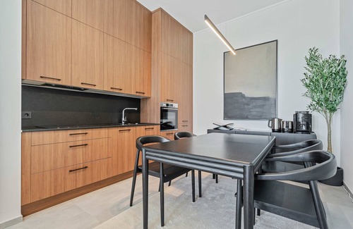 Ville Haute Apartment | Zenit Royal - Penthouse City Skyline & Concierge