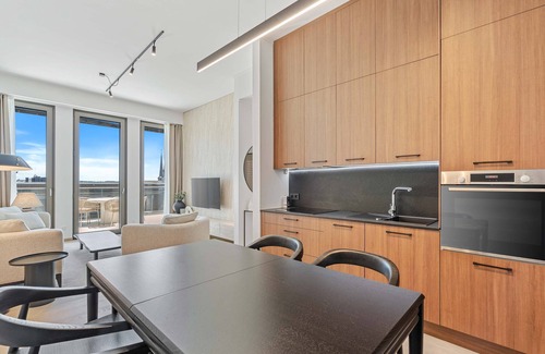 Ville Haute Apartment | Zenit Royal - Penthouse City Skyline & Concierge