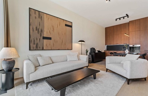 Ville Haute Apartment | Zenit Royal - Penthouse City Skyline & Concierge