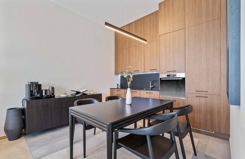 Ville Haute Apartment | Zenit Royal - Penthouse City Skyline & Concierge
