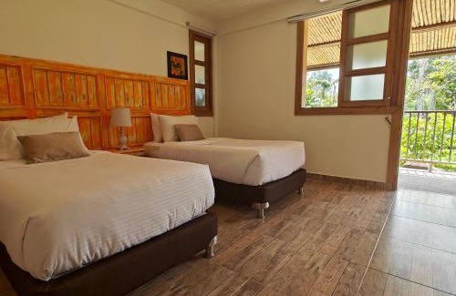 Alegrias House | Zenith Bed & Breakfast