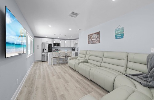 South Island Condo | Zénith Retreat steps from the sugary sand