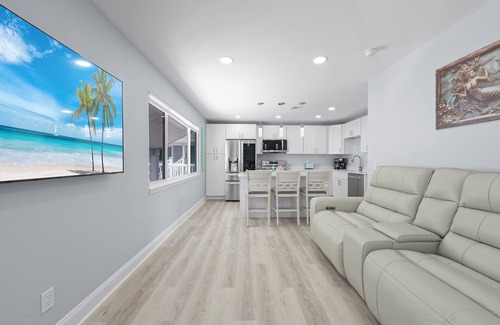 South Island Condo | Zénith Retreat steps from the sugary sand