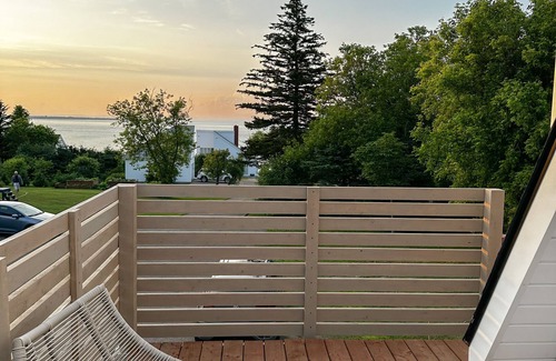 Caraquet Condo | Zenora condo near the sea