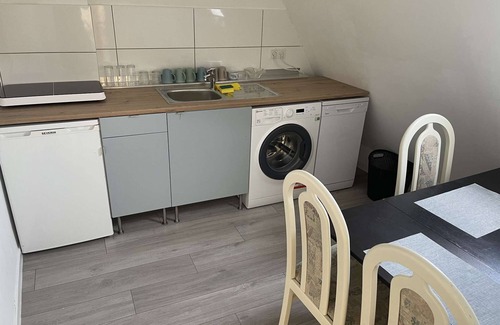 Eicken Apartment | Zentral Gelegenes Apartment am Bunter Garten in Mönchengladbach