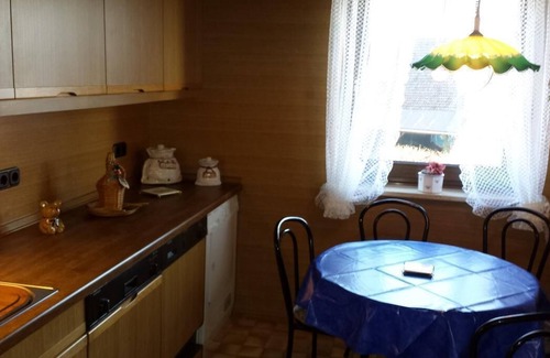 Altenstadt an der Waldnaab Apartment | Zentral gelegene Ferienwohnung mit Terrasse/Balkon und Grillplatz