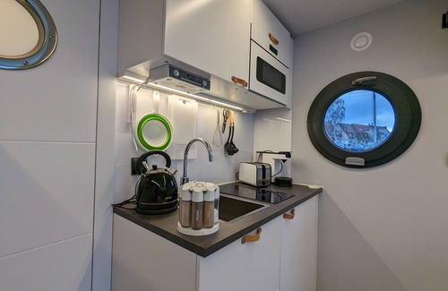 Old Town Condo | Zentral Gelegene Schwimmende Ferienwohnung mit Wasserblick
