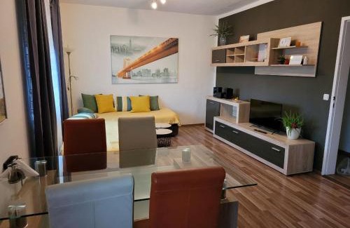 Graz-Straßgang Apartment | Zentral gelegene, sehr ruhige und helle Wohnung