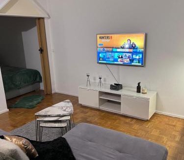 Luedenscheid Apartment | Zentral gelegenes Apartment - DSL, Küche, Balkon, Parkplatz
