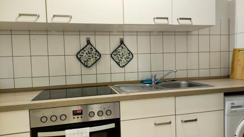 Bad Schmiedeberg Apartment | Zentral und ruhig mit Küche, gemütliches Bett