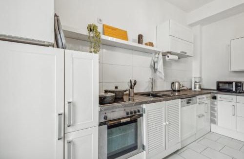 Mettmann Apartment | Zentrale Lage . Ideal für Geschäftsleute, Monteure, Familien.3 Zimmer, Wlan, SmartTV