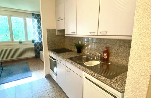 Kloten Apartment | Zentrale Wohnung mit 2 Balkonen Nähe Flughafen ZH