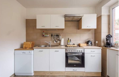 Stade Apartment | Zentrale Wohnung mit Tiefgarage