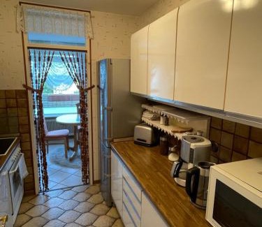 Stadtkern Marl Apartment | Zentrales Rooftop-Apartment mit Balkon für bis zu 5 Personen