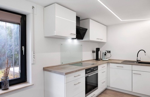 Eschwege Apartment | Zentrumnahe ferienwohnung mit garten und stellplatz