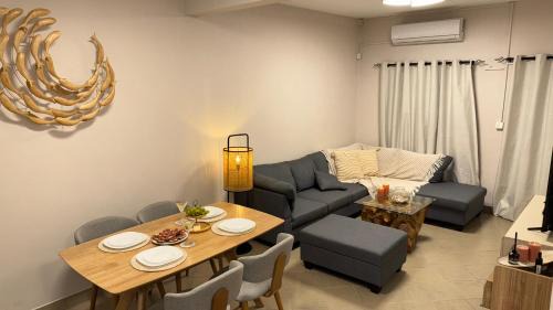 Grand Gaube House | Zephyr House Ocean Breeze with Pool