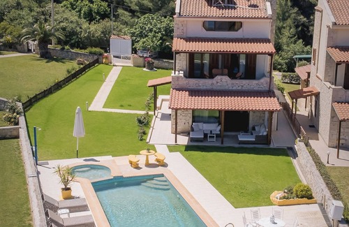 Afytos Villa | Zeus Private Pool Villa, Afitos