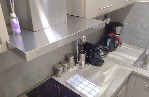 Ampelokipoi Apartment | “ZEUS”, STYLISH LUXURY BUSINESS SUITE in the heart of Athens.