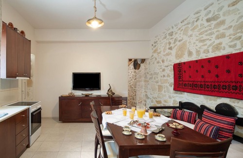 Gortyna House | Zeus Traditional House