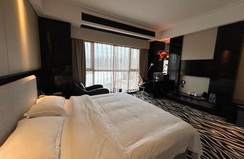 Yongding Hotel | Zhangjiajie Merlot Crystal Hotel