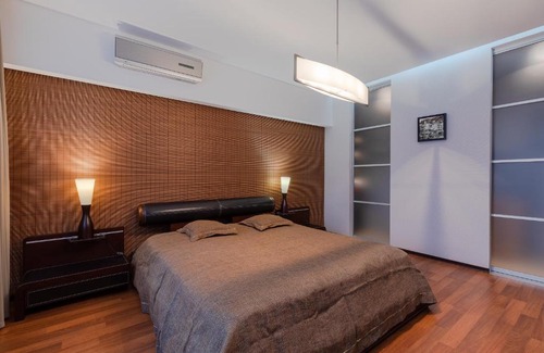 Kyiv Apartment | Zhilyanskaya 30а apartments