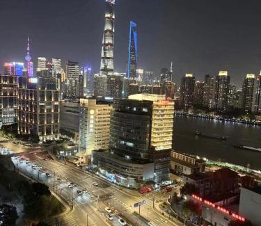 Huangpu Apartment | ZHome - HaiQi Garden - Four Bedroom Apartment on the Bund with Bund View