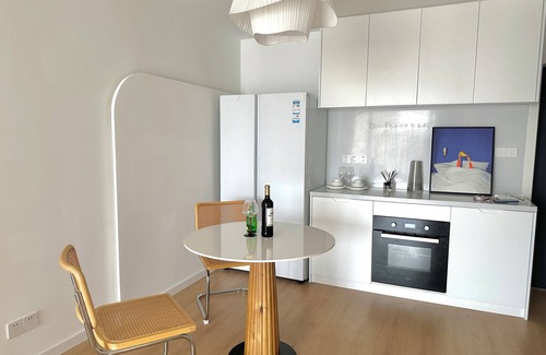 Huangpu Apartment | ZHome-Riverside Garden 2-Near the Bund