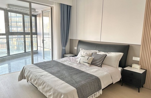 The North Bund Hotel | ZHome-Shanghai Shining River Apartment