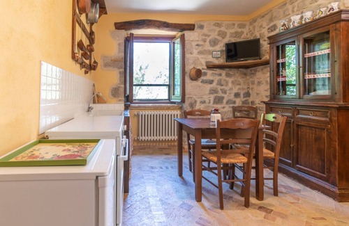 Abbateggio Apartment | Zi Pasquale by Rentbeat