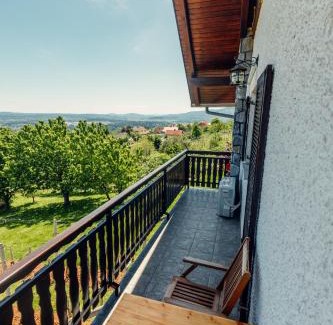 Crnomelj House | Zidanica Bahor