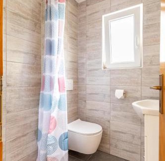 Semic House | Zidanica-Vineyard Cottage Jakše
