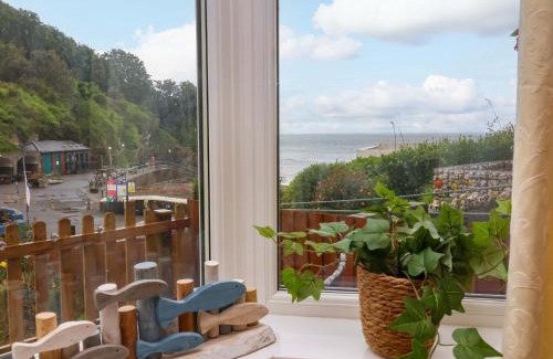 Hele House | Zide the Zea