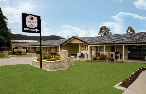 Vale Of Clwydd Hotel | Zig Zag Motel & Apartments