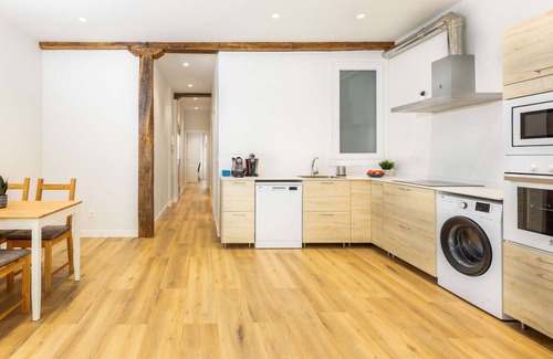 Zarautz Apartment | Zigordia 28 apartment - zarautz city center, improved-lightning by Egona