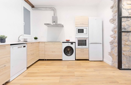 Zarautz Apartment | Zigordia 28 apartment - zarautz city center, improved-lightning by Egona