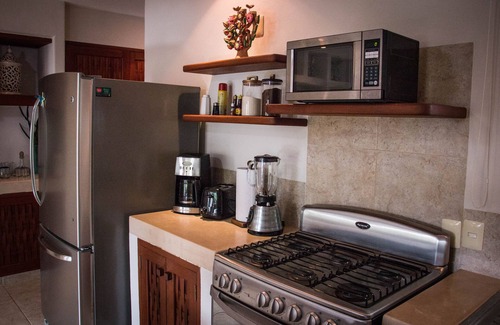 Ixtapa - Zihuatanejo Apartment | ZIHUATANEJO - Beautiful apartment with prime location and beach steps