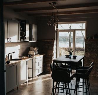 Zemgale House | Zilais Zirgs
