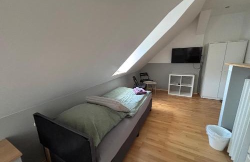 Meine House | Zimmer für 3 Personen, Kühlschrank-Bad