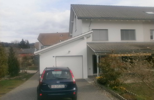 Zuzwil House | Zimmer für Reisende und Handwerker