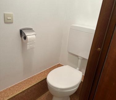Gemarkung Schomberg House | Zimmer mit eigenem Bad & WC beim Stausee