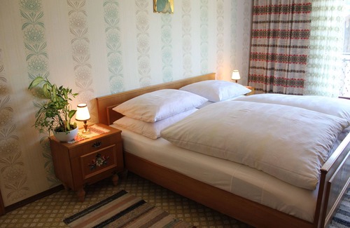 Strass im Attergau Bed & Breakfast | Zimmer Tradition 3 - Gasthof Zum Stampf