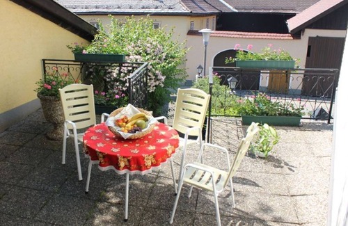 Strass im Attergau Cottage | Zimmer Tradition 4 - Gasthof Zum Stampf