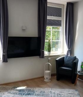 Hohenhameln House | Zimmervermietung Russ