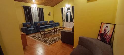 Coonoor House | Zimr