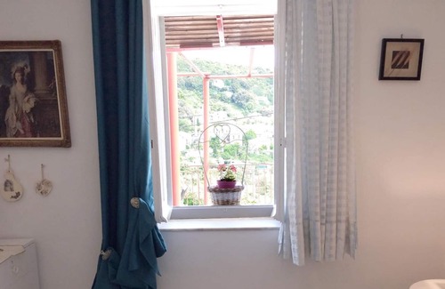 Afetai House | Zina's Cottage in Afetes