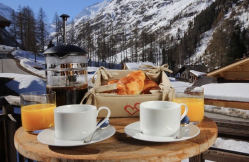 Zinal Ski Chalet | Zinal-Grimentz luxury chalet. Hot tub,sauna,log fire,sun deck,dog friendly,