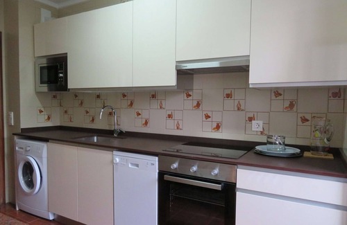 Zarautz Apartment | Zinkunegi Apartment - Accommodation near the beach with parking by Egona